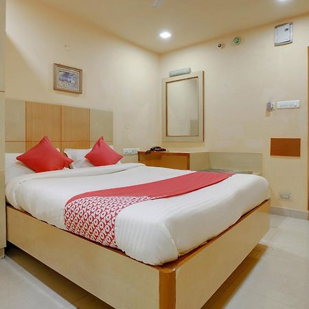Hotel O Shanta Residency Lodge Sururnagar Buitenkant foto