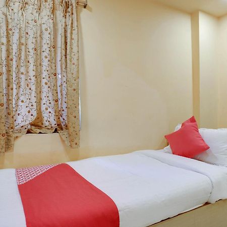 Hotel O Shanta Residency Lodge Sururnagar Buitenkant foto